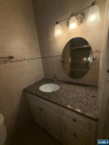 7004 Boulevard East 7C, Guttenberg, NJ 07093