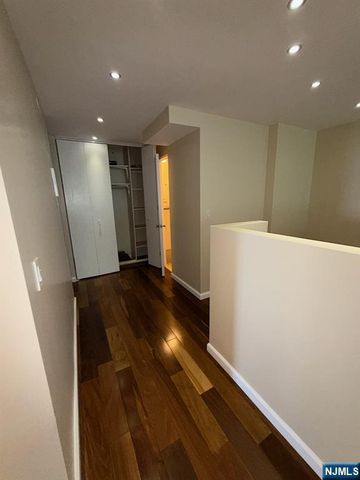 7004 Boulevard East 7C, Guttenberg, NJ 07093