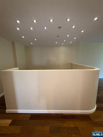 7004 Boulevard East 7C, Guttenberg, NJ 07093