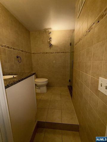 7004 Boulevard East 7C, Guttenberg, NJ 07093