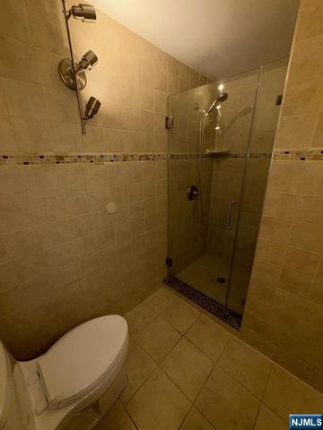 7004 Boulevard East 7C, Guttenberg, NJ 07093