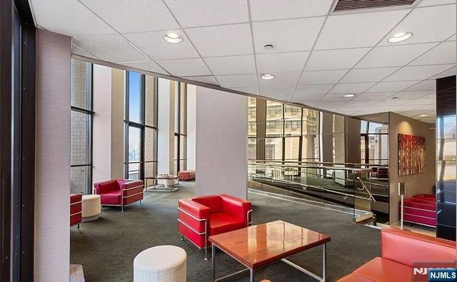 7004 Boulevard East 7C, Guttenberg, NJ 07093