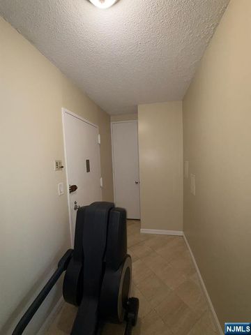 7004 Boulevard East 7C, Guttenberg, NJ 07093