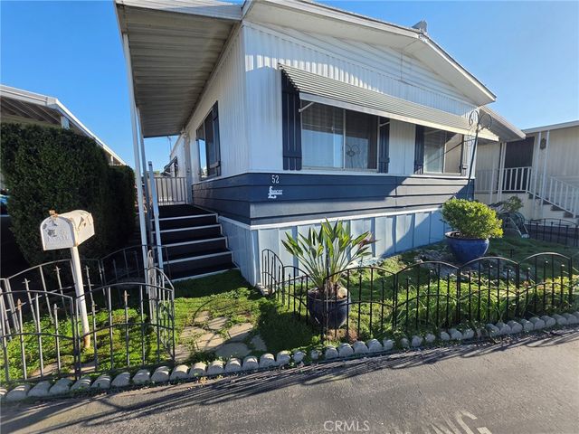 20806 Gridley Road 52, Lakewood, CA 90715
