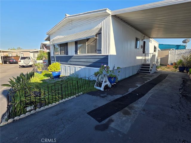 20806 Gridley Road 52, Lakewood, CA 90715