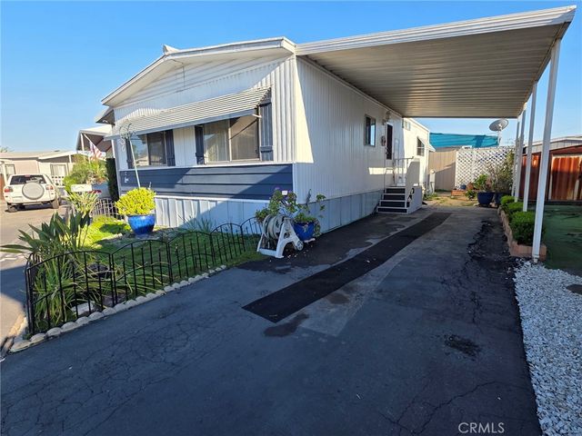 20806 Gridley Road 52, Lakewood, CA 90715