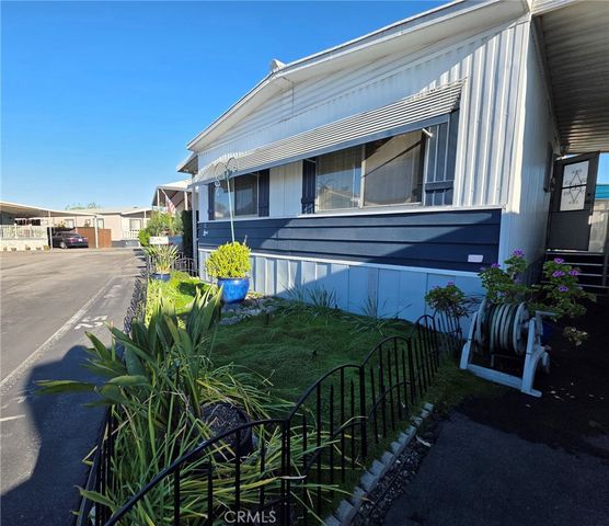 20806 Gridley Road 52, Lakewood, CA 90715