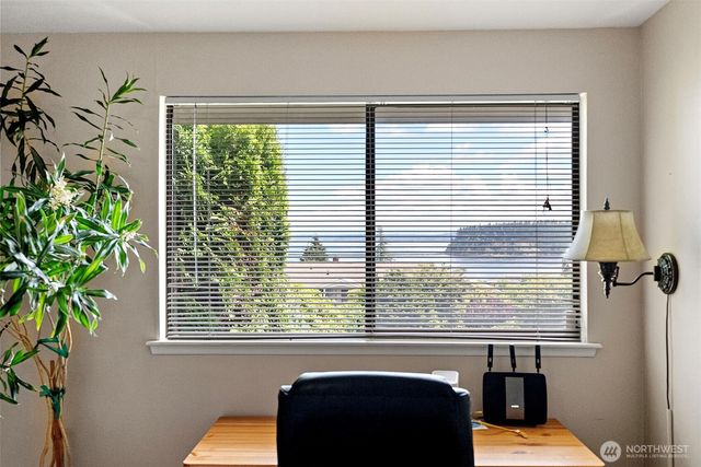 6802 Rainier Avenue, Gig Harbor, WA 98335