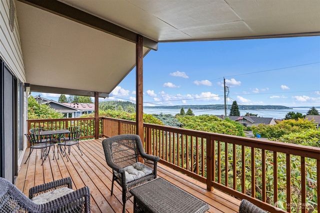 6802 Rainier Avenue, Gig Harbor, WA 98335