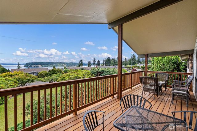 6802 Rainier Avenue, Gig Harbor, WA 98335