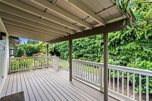 6802 Rainier Avenue, Gig Harbor, WA 98335