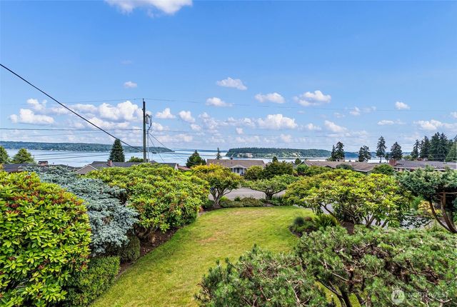 6802 Rainier Avenue, Gig Harbor, WA 98335