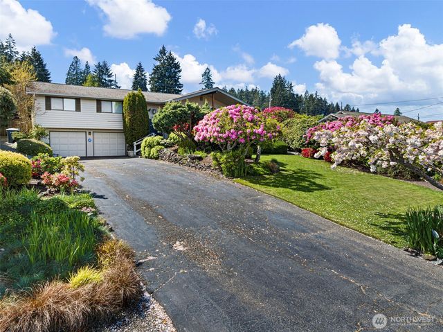6802 Rainier Avenue, Gig Harbor, WA 98335
