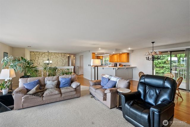 6802 Rainier Avenue, Gig Harbor, WA 98335