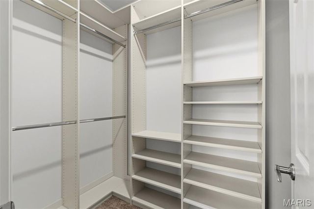 731 Bretton Trails Drive, Lake St Louis, MO 63367