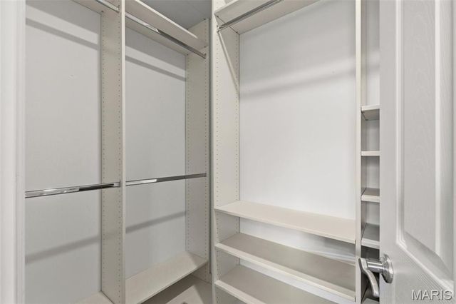 731 Bretton Trails Drive, Lake St Louis, MO 63367