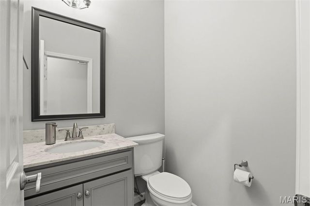 731 Bretton Trails Drive, Lake St Louis, MO 63367