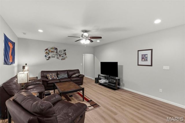 731 Bretton Trails Drive, Lake St Louis, MO 63367