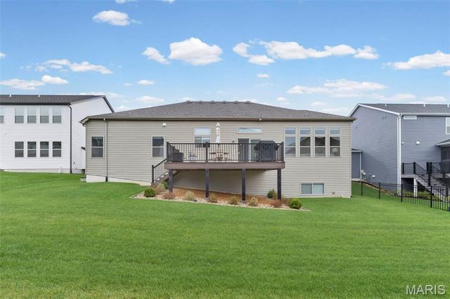 731 Bretton Trails Drive, Lake St Louis, MO 63367