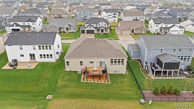 731 Bretton Trails Drive, Lake St Louis, MO 63367