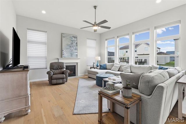 731 Bretton Trails Drive, Lake St Louis, MO 63367