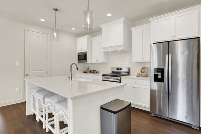 877 UFTON ALY, Collierville, TN 38017