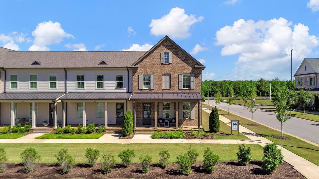 877 UFTON ALY, Collierville, TN 38017