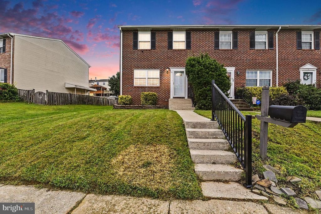 11 PIKE HALL PL, Nottingham, MD 21236
