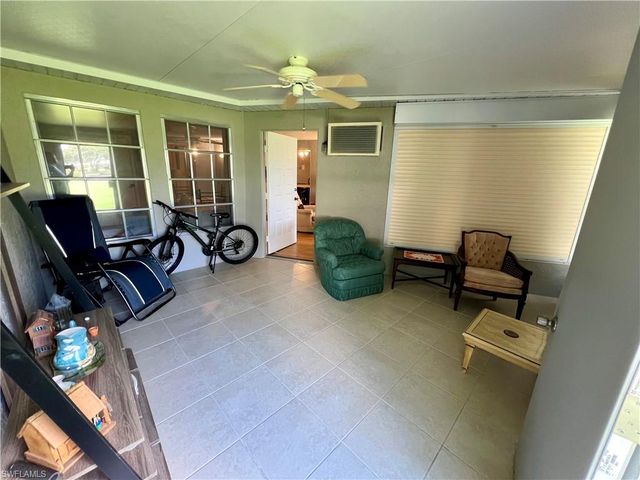 10 Regency CT, Lehigh Acres, FL 33936