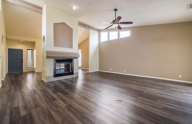 10800 Malaguena Lane NE, Albuquerque, NM 87111