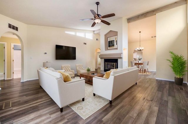 10800 Malaguena Lane NE, Albuquerque, NM 87111