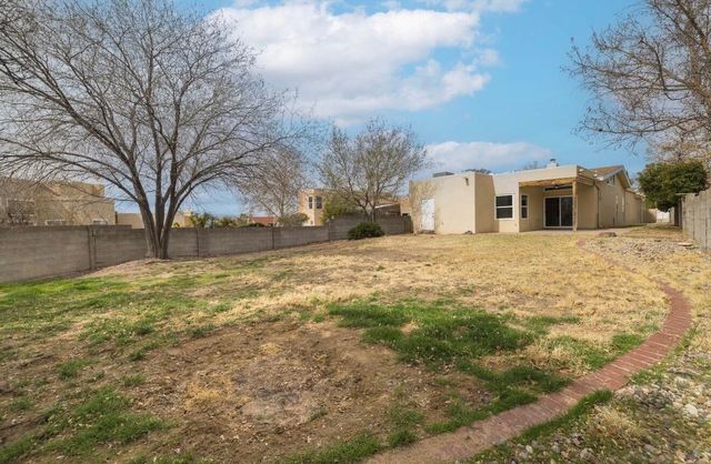 10800 Malaguena Lane NE, Albuquerque, NM 87111