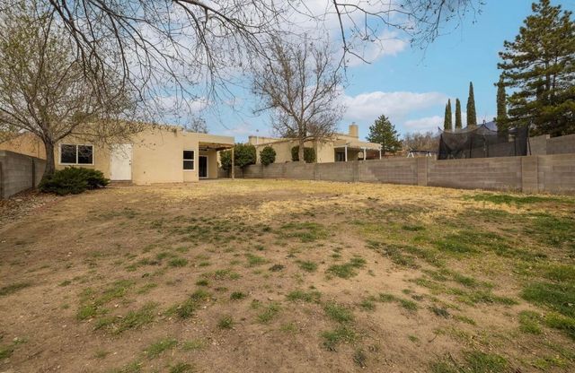 10800 Malaguena Lane NE, Albuquerque, NM 87111