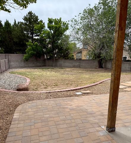 10800 Malaguena Lane NE, Albuquerque, NM 87111