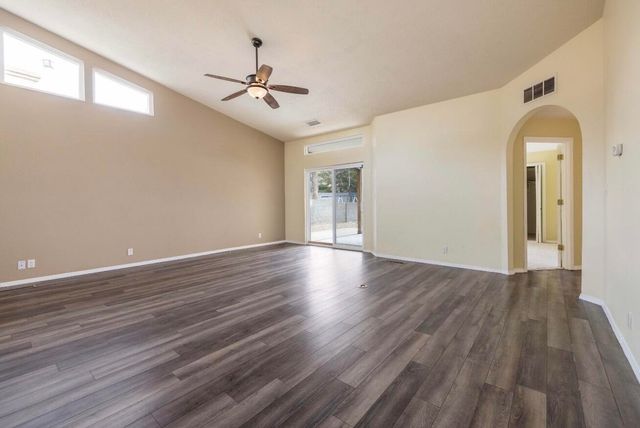 10800 Malaguena Lane NE, Albuquerque, NM 87111