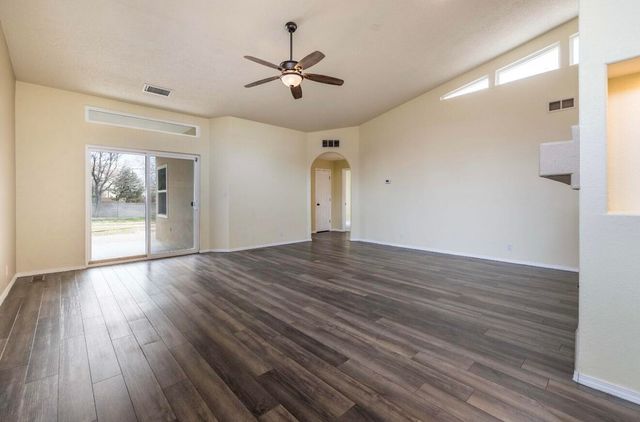 10800 Malaguena Lane NE, Albuquerque, NM 87111