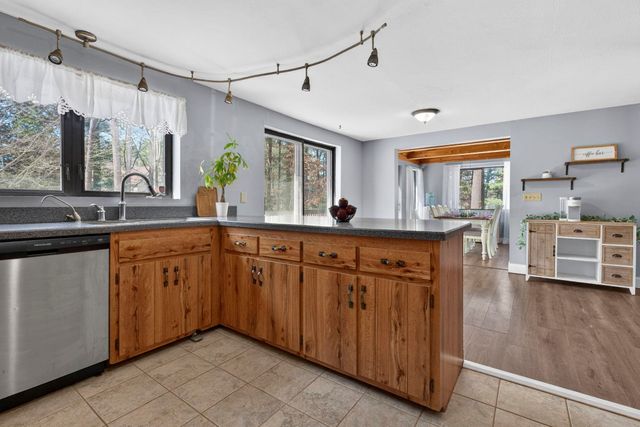 10 Owls Court, Merrimack, NH 03054