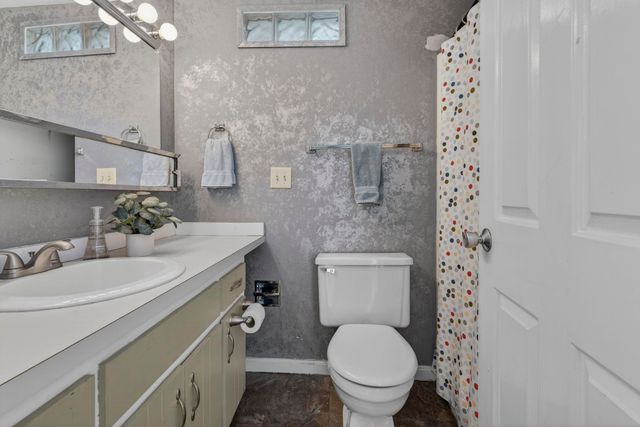 10 Owls Court, Merrimack, NH 03054