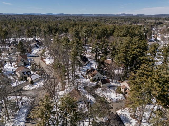 10 Owls Court, Merrimack, NH 03054