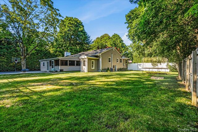 16 Old Stump Road, Brookhaven, NY 11719