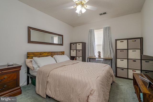 203 CASTLETON CT, Pennington, NJ 08534