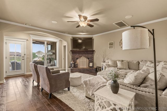 11351 S 281st East Place, Coweta, OK 74429