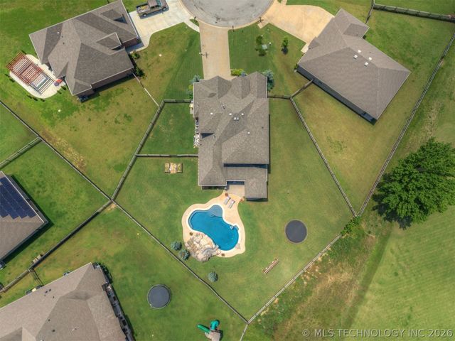 11351 S 281st East Place, Coweta, OK 74429