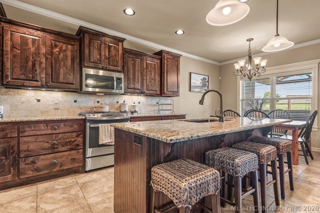 11351 S 281st East Place, Coweta, OK 74429