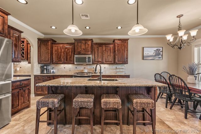 11351 S 281st East Place, Coweta, OK 74429