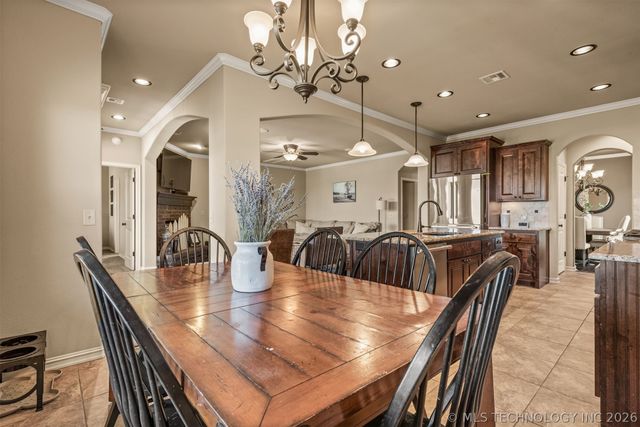 11351 S 281st East Place, Coweta, OK 74429