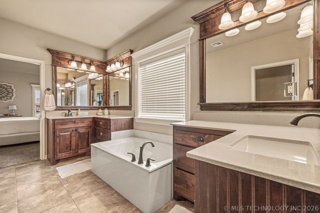 11351 S 281st East Place, Coweta, OK 74429
