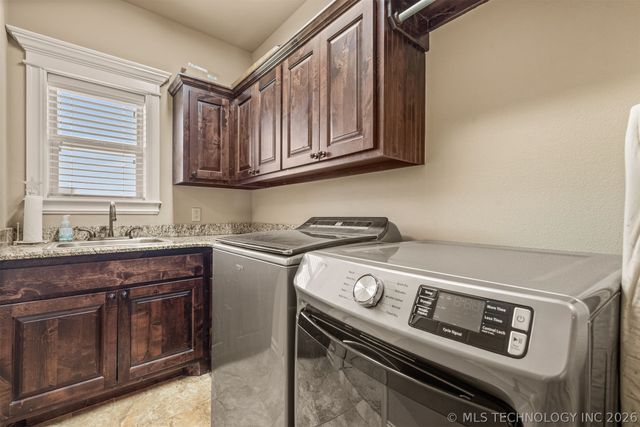 11351 S 281st East Place, Coweta, OK 74429