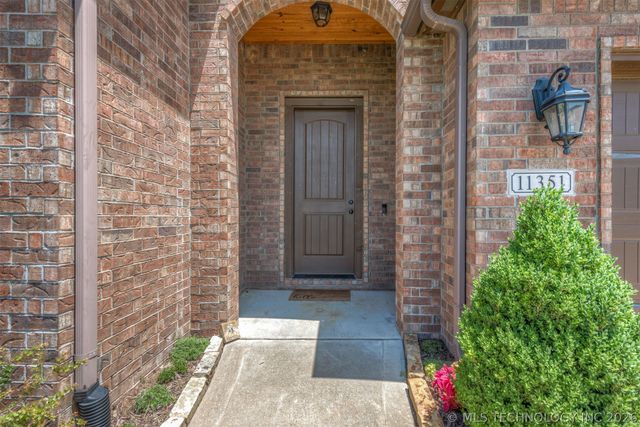 11351 S 281st East Place, Coweta, OK 74429