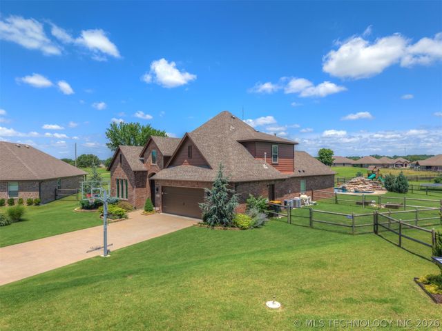 11351 S 281st East Place, Coweta, OK 74429